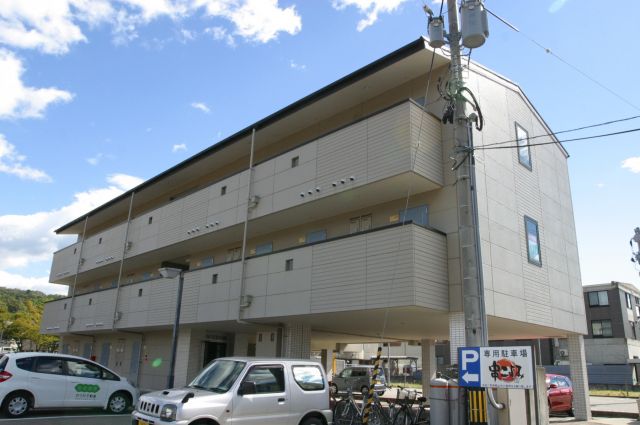 メゾン･ド･TESTONI【C520】の駐車場写真