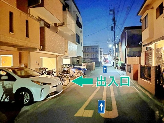 [4caee]中央3丁目14▽個人宅_アキッパ駐車場の駐車場写真