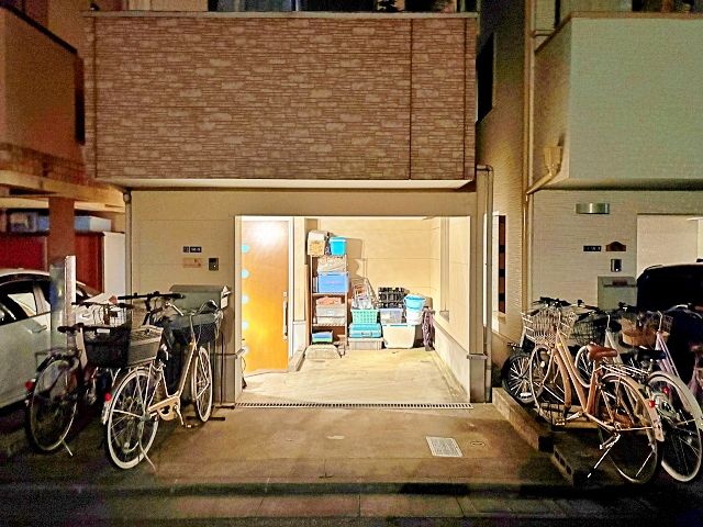 [4caee]中央3丁目14▽個人宅_アキッパ駐車場の駐車場写真