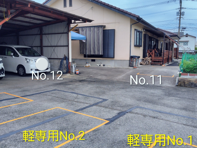 小山5-31-26駐車場（えがお健康スタジアム近く）軽〜大型車OKの駐車場写真