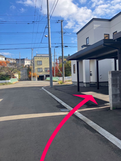 西岡4条9丁目8-3駐車場①の駐車場写真