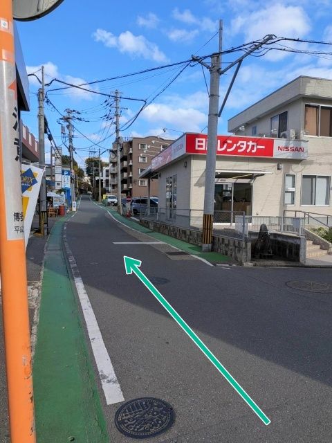 福岡空港国内線ターミナルからすぐ近くの駐車場の駐車場写真