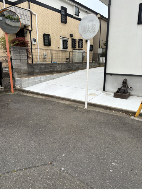 鈴木町2丁目675-5駐車場の駐車場写真