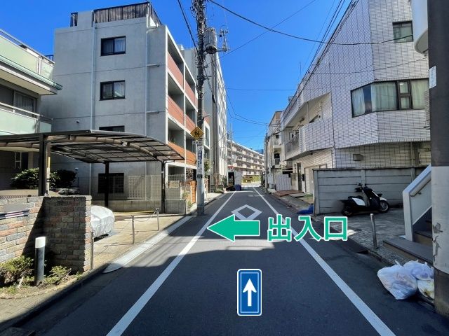 [4e5d0]弥生町2丁目8◎個宅アキッパ駐車場の駐車場写真