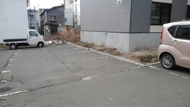 レオパレスラ カーサデルソル駐車場【44587】の駐車場写真