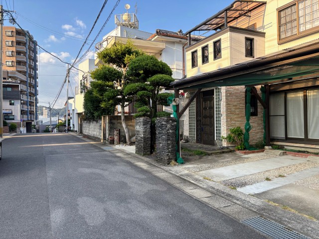 本原町31-6  個人宅⭐︎アキッパ駐車場の駐車場写真