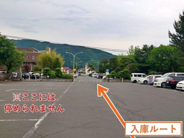 城南小学校・諏訪市役所【諏訪湖花火大会公式駐車場】の駐車場写真