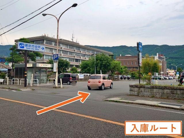 城南小学校・諏訪市役所【諏訪湖花火大会公式駐車場】の駐車場写真