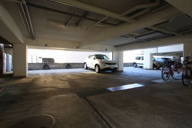 ハイデンス浅の川月極駐車場【E223】の駐車場写真