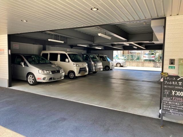 BEE POINT駐車場【17】の駐車場写真