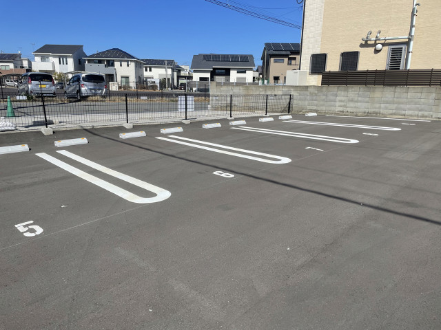緑ケ浜1丁目6-5駐車場の駐車場写真
