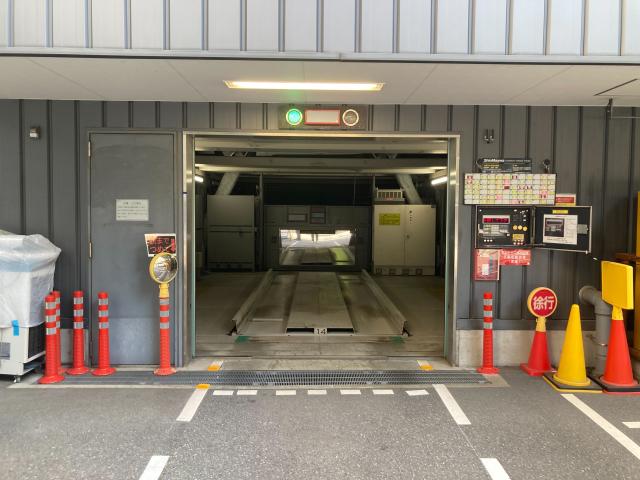 エスト心斎橋駐車場 ミドルルーフ【利用時間：9:00~22:00】【高さ制限175㎝】の駐車場写真