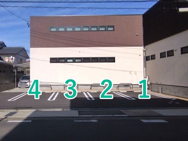 東区前浪町7-16駐車場の駐車場写真