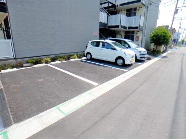 レオパレスRefined駐車場【33410】の駐車場写真