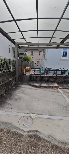 ●GROWHOUSE●試験場小裏24H屋根付駐車場の駐車場写真