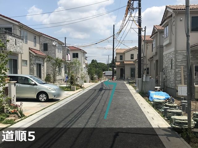 ボォヴィラージュ浦和美園24駐車場の駐車場写真