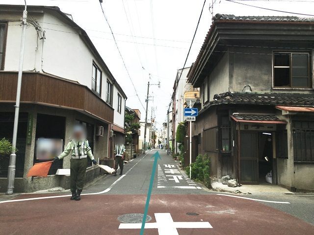8.直進してください。