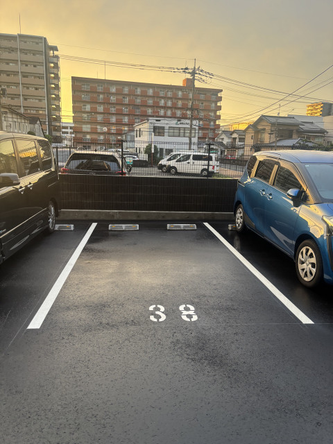 東那珂1丁目17-4駐車場の駐車場写真