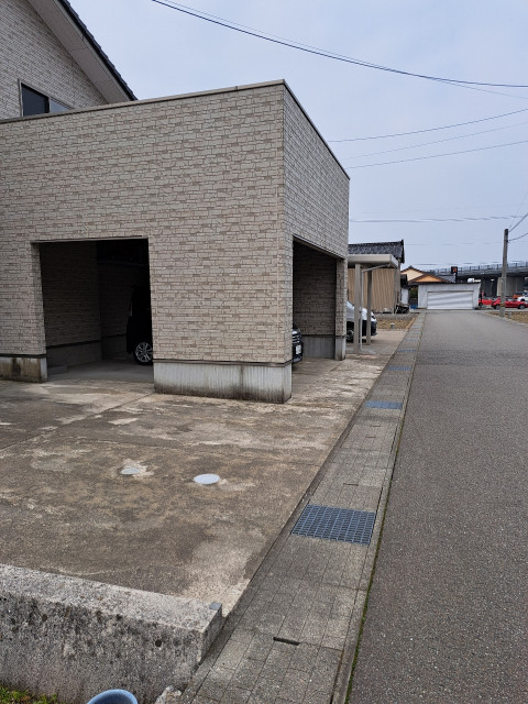 戸板小学校近くの駐車場写真