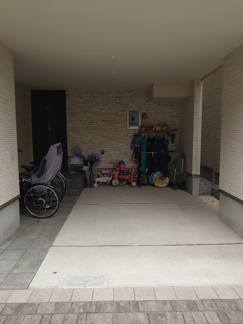 東京都足立区関原2丁目34番地10号の駐車場写真