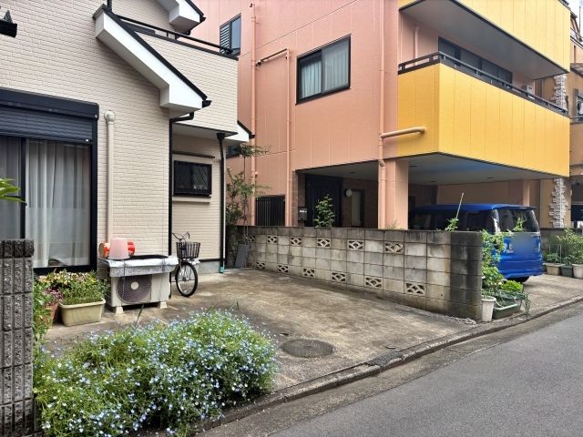 [52dea]幸区古市場1丁目 個宅アキッパ駐車場の駐車場写真