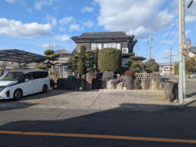 高上１丁目 S邸の駐車場写真