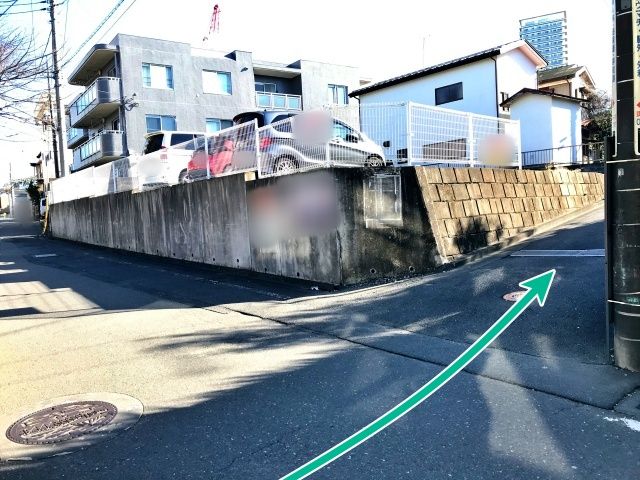 駐車場周辺②