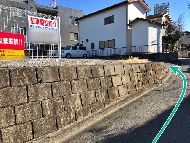 駐車場周辺③