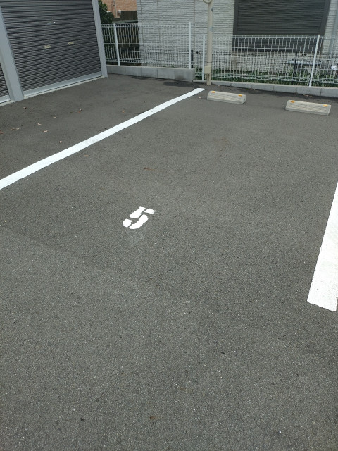 箱の浦パーキングの駐車場写真