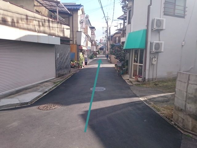 【道順4】道なりにお進みください。