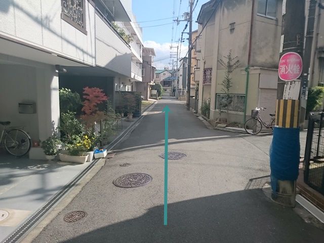 【道順5】道なりにお進みください。