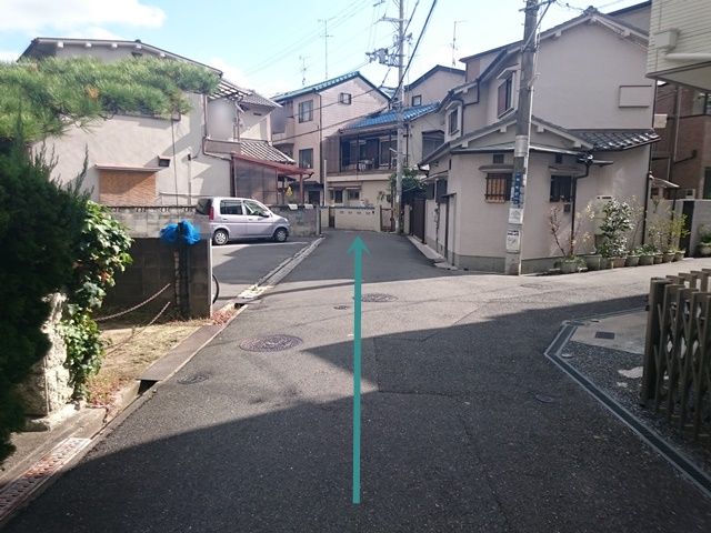 【道順6】道なりにお進みください。