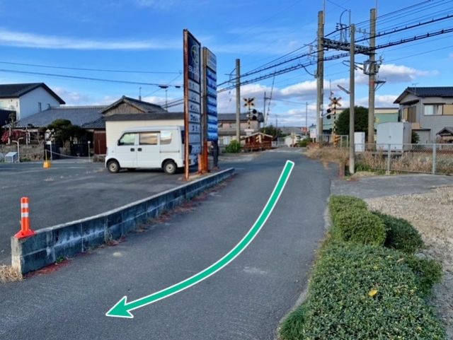駐車場周辺②