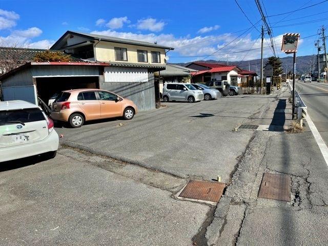【諏訪湖の花火】8/15 akippa 諏訪市公設地方卸売市場前臨時駐車場の駐車場写真