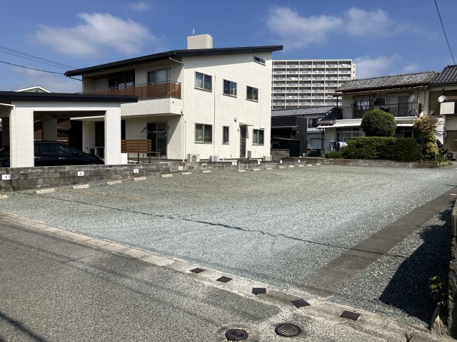 HRTパーキングの駐車場写真