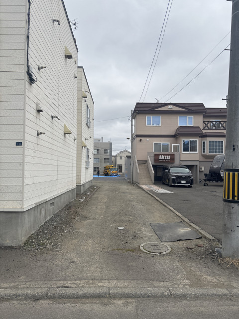 菊水8条2丁目2-28駐車場の駐車場写真