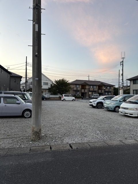 埼玉県上尾市井戸木の駐車場写真