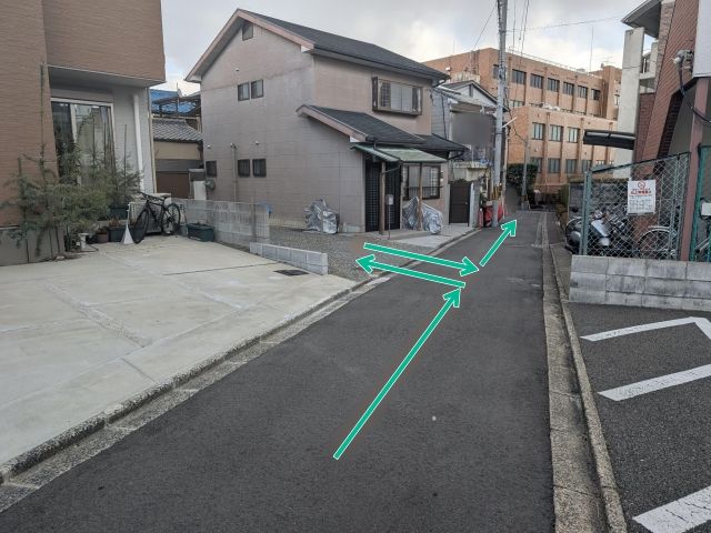 鷹峯旧土居町 西井ガレージ【1】の駐車場写真