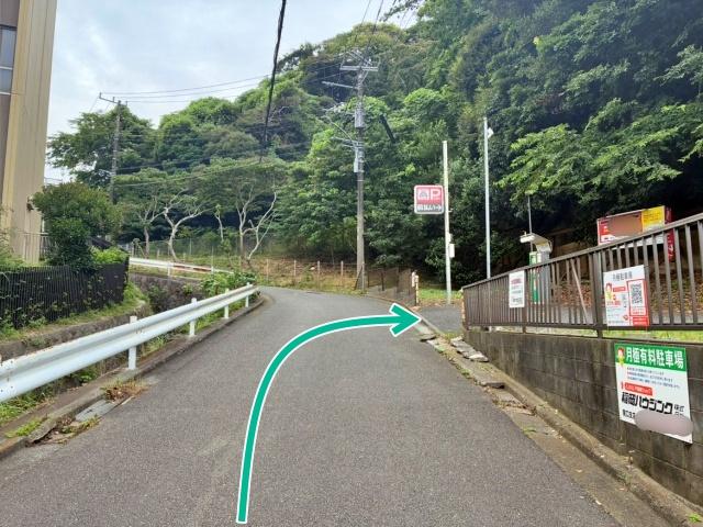 ダイレクトチケット藤沢片瀬目白山の駐車場写真