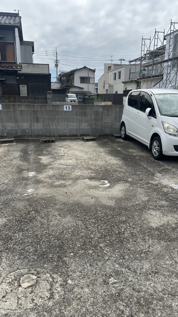 愛媛県今治市本町の駐車場写真