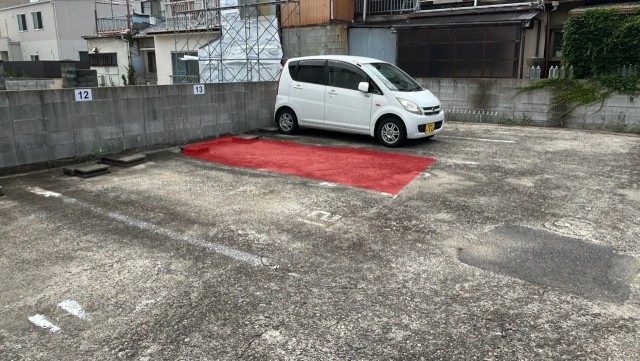 今治市本町(13番)の駐車場写真
