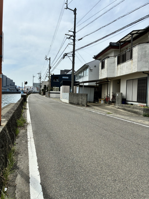アスティの近くの駐車場写真