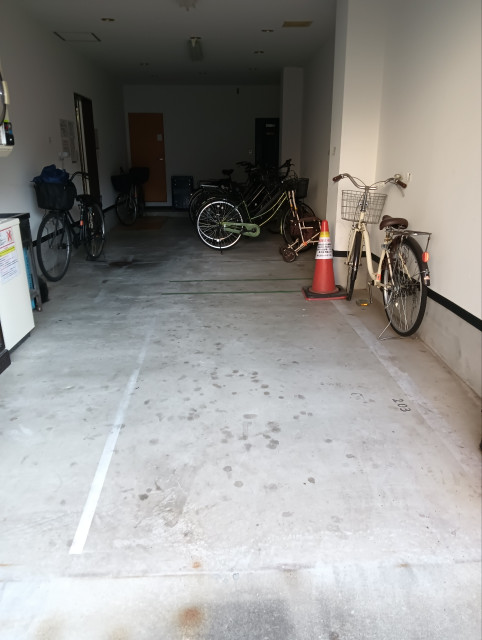 《駅徒歩５分》サンスイハイツ駐車場の駐車場写真