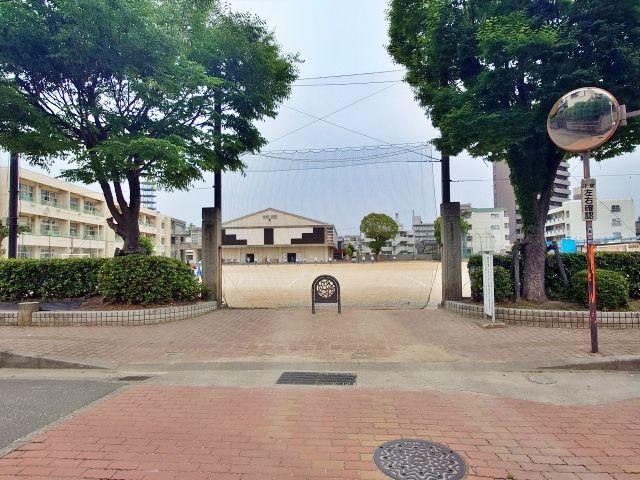 ＜8月12日(水)＞助任小学校 【阿波おどり公式駐車場】の駐車場写真