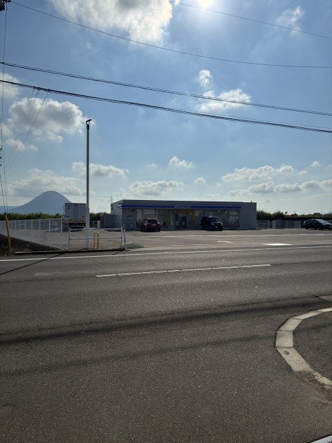 香川県丸亀市田村町94-8の駐車場写真