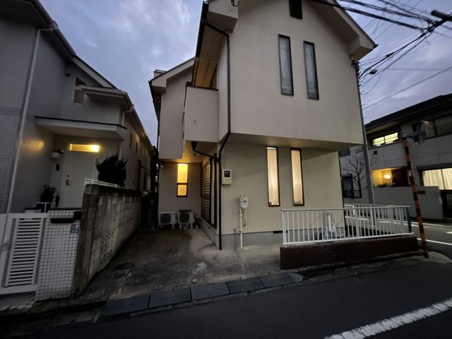 山石邸♯南久が原1丁目akippa駐車場の駐車場写真