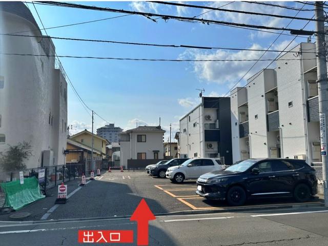 柏木1丁目 キノコハウス隣駐車場の駐車場写真