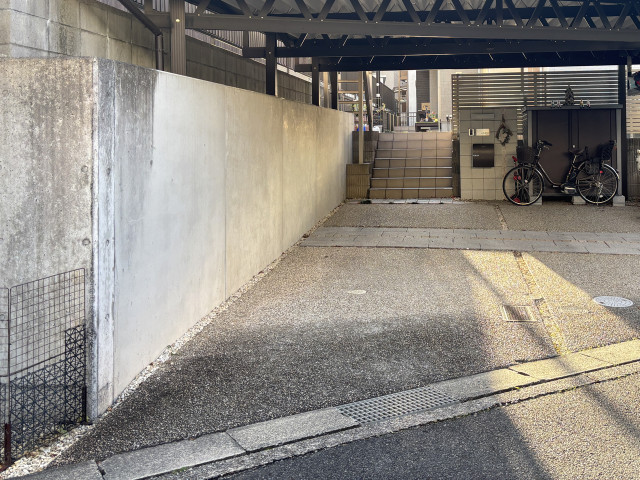 旭出小学校前パーキング(スペース①)の駐車場写真