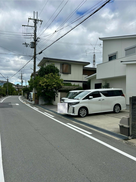 羽曳が丘4丁目6-14駐車場の駐車場写真