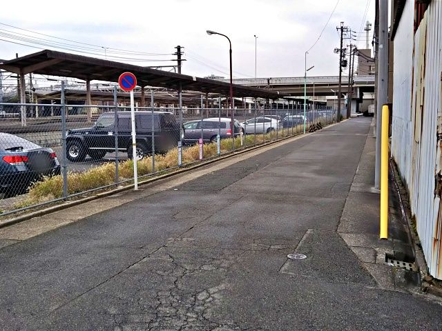 駐車場前道路